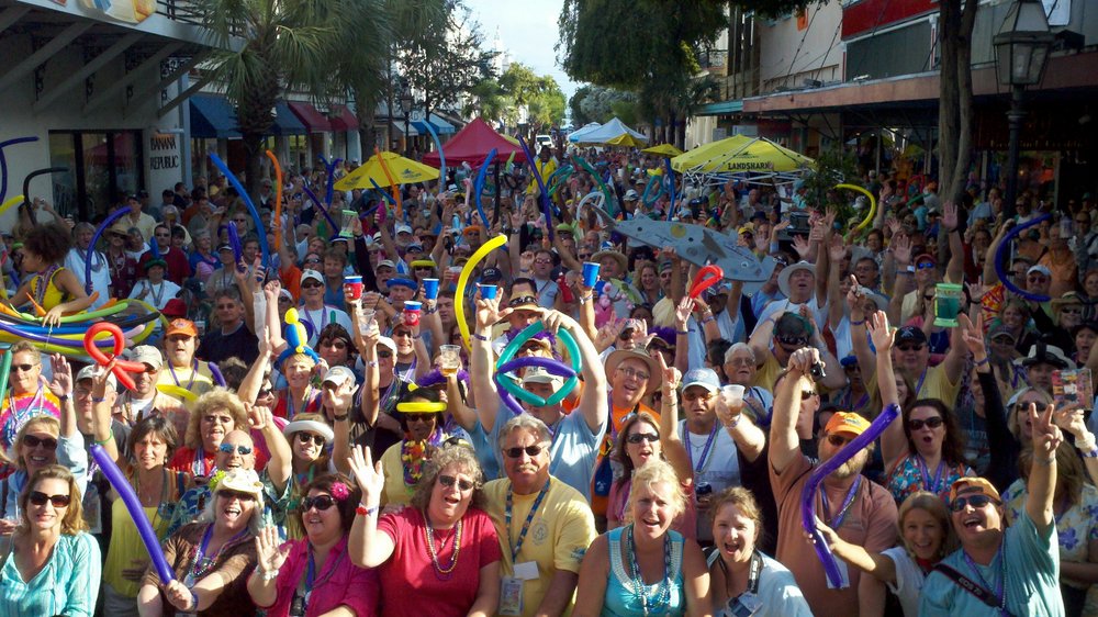 Miami to Key West Day Trip with Glass Bottom Boat Cruise Image 3